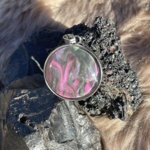 collar psicodelico pink galaxy